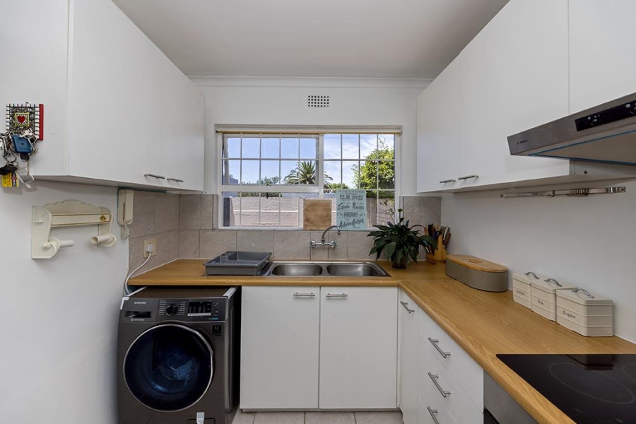 2 Bedroom Property for Sale in Table View Western Cape